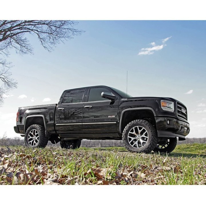 Zestaw zawieszenia Rough Country Lift 6"