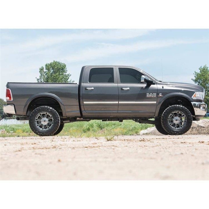 Zestaw zawieszenia Rough Country Lift 4"
