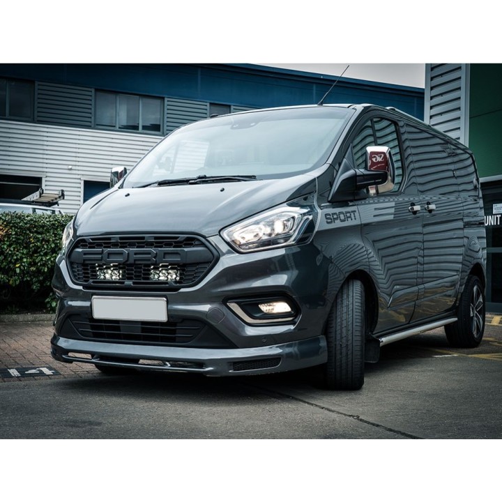 Zestaw do montażu oświetlenia LAZER ST4 Evolution w fabrycznym grillu - Ford Transit (2015 -)