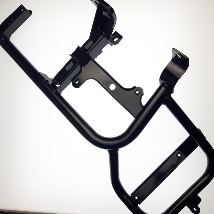 BRACKET, FOOT BOARD, RH