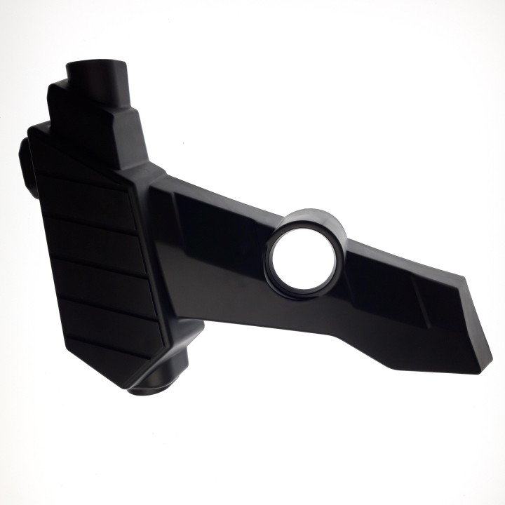 PLASTIC BUMPER.R