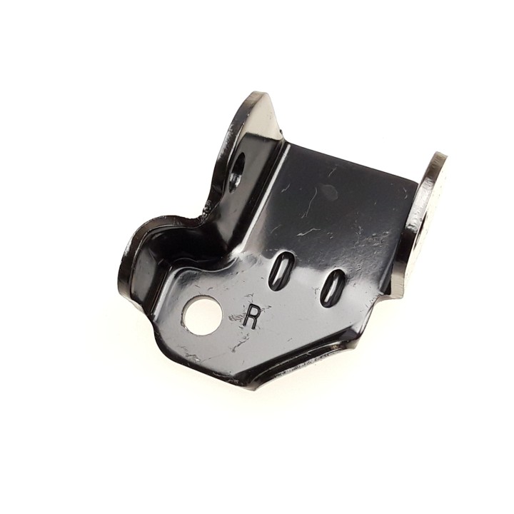 REAR SUPPORT BRACKET (RH)