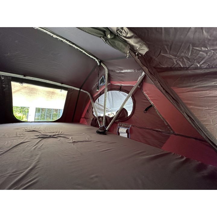 Escape INDIANA 190 cm LONG Roof Tent Day&Night with Anti-Condensation Mat – Black - view 4