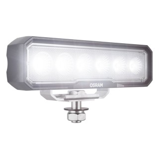 Lampa Osram VX150-WD włączona – sześć soczewek LED świeci na biało