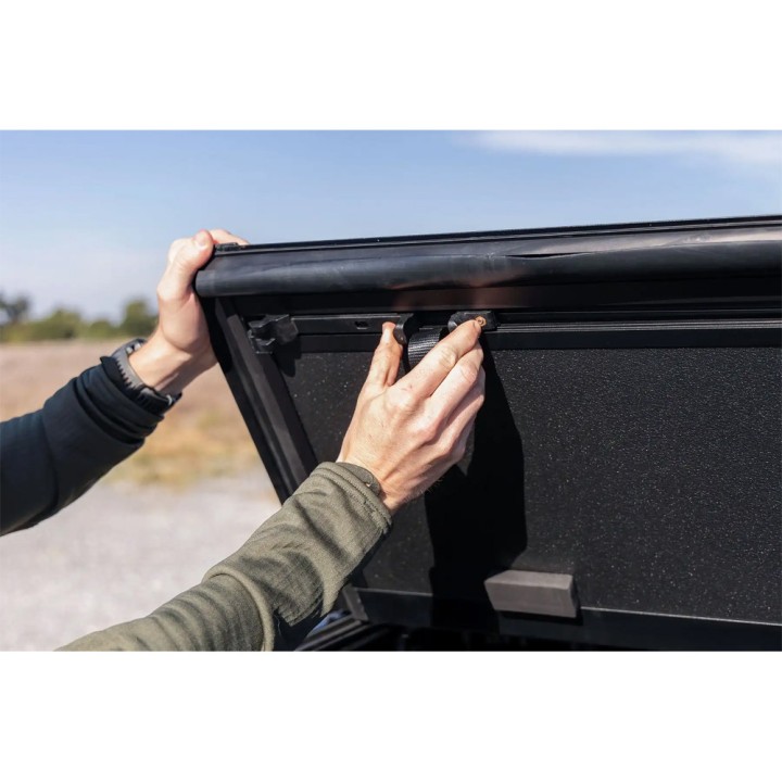 Twarda pokrywa paki tri-fold flip up Rough Country 6'