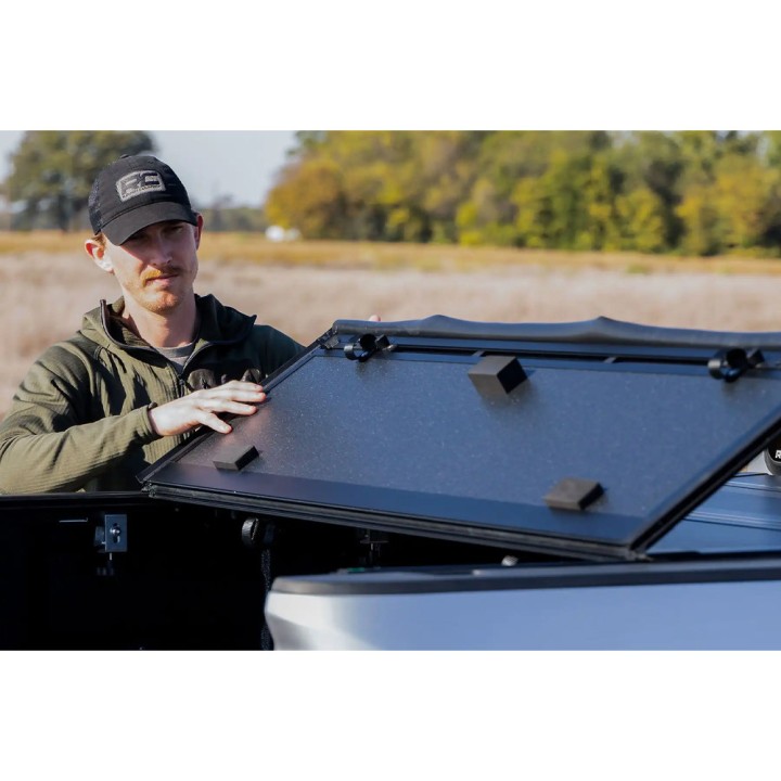 Twarda pokrywa paki tri-fold flip up Rough Country 6'