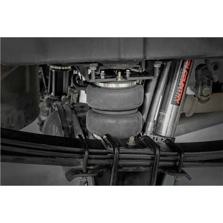 Zestaw pneumatyczny poziomujący zawieszenie tył Rough Country Lift 4-6"
