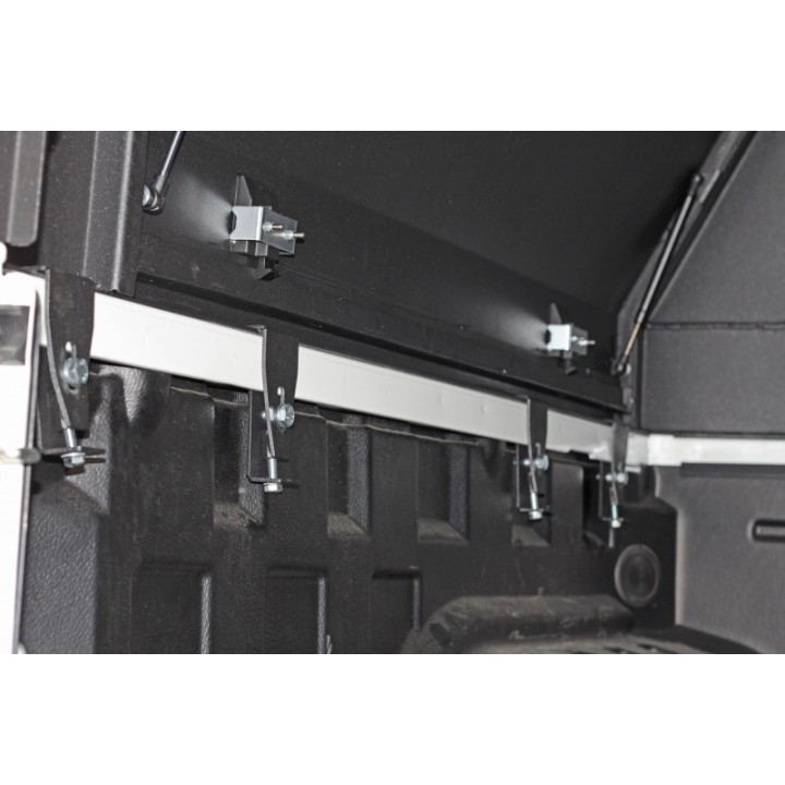 Hardtop Toyota Hilux REVO, aluminiowy - MorE 4x4 (king cab)