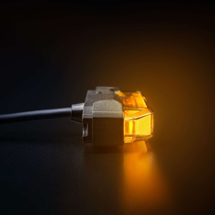 Firefly See Me Amber – LED Side Marker & Warning Light | Szekla4x4