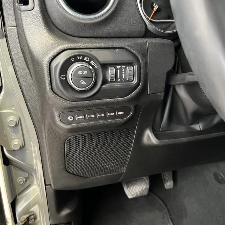VOSWITCH JL500 Switch Panel & Power Distribution System – Jeep Wrangler JL / Gladiator JT