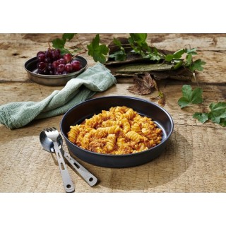 TREK'N EAT Chicken Bolognese Pasta Ready To Eat 350g