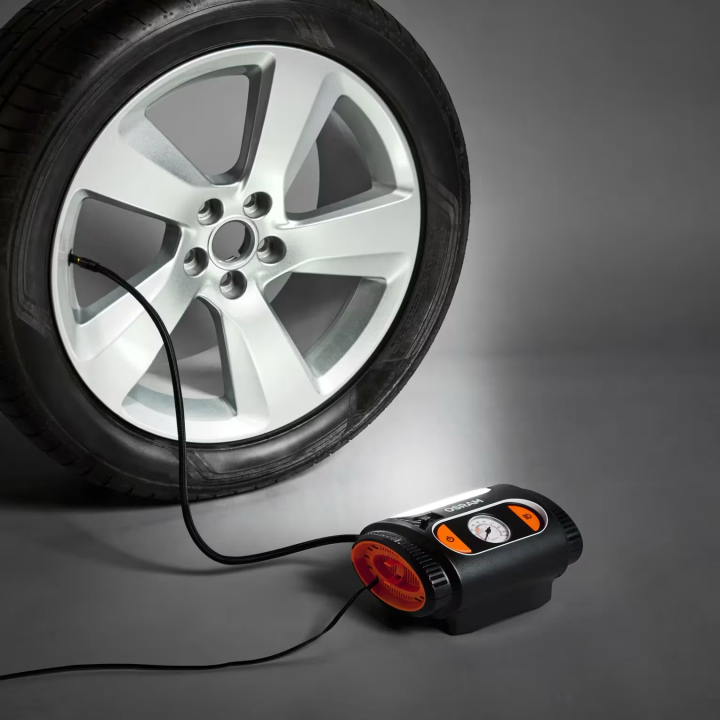 OSRAM TYREinflate 2110 – 12 V tyre inflator with LED