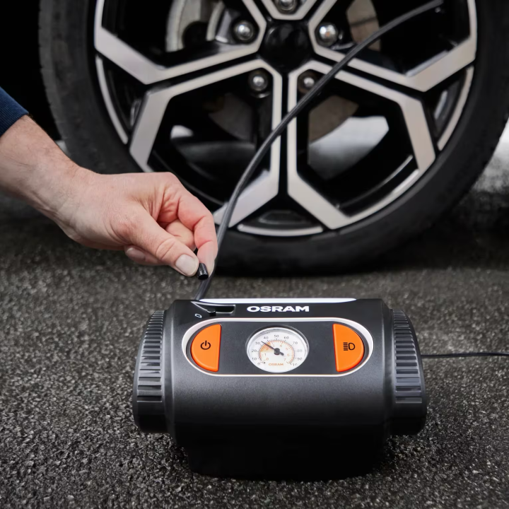 OSRAM TYREinflate 2110 – 12 V tyre inflator with LED