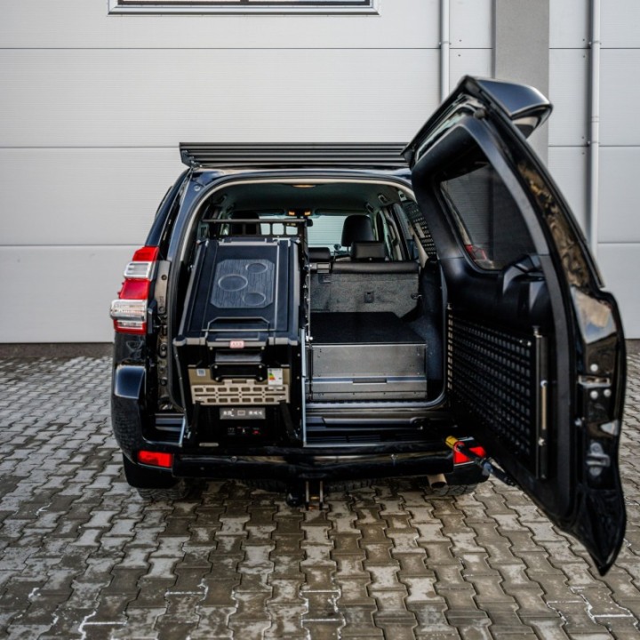 Aluminium Cargo Box with Tilting Fridge Slider, 80 kg