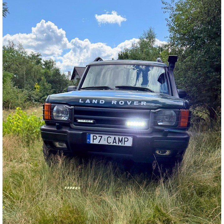 Two OSRAM VX180-SP SR LED Lamps with ORAX Systems Grille Brackets — Land Rover Discovery II - view 9