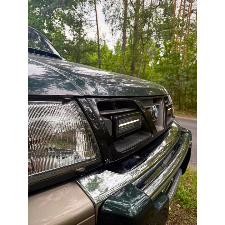Two Kramp LED Lamps with ORAX Systems Grille Brackets — Nissan Patrol Y61 - view 7