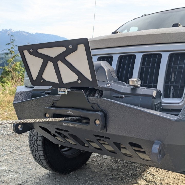 Cascadia 4x4 Flipster V3 CHF101 — Winch License Plate Mounting System