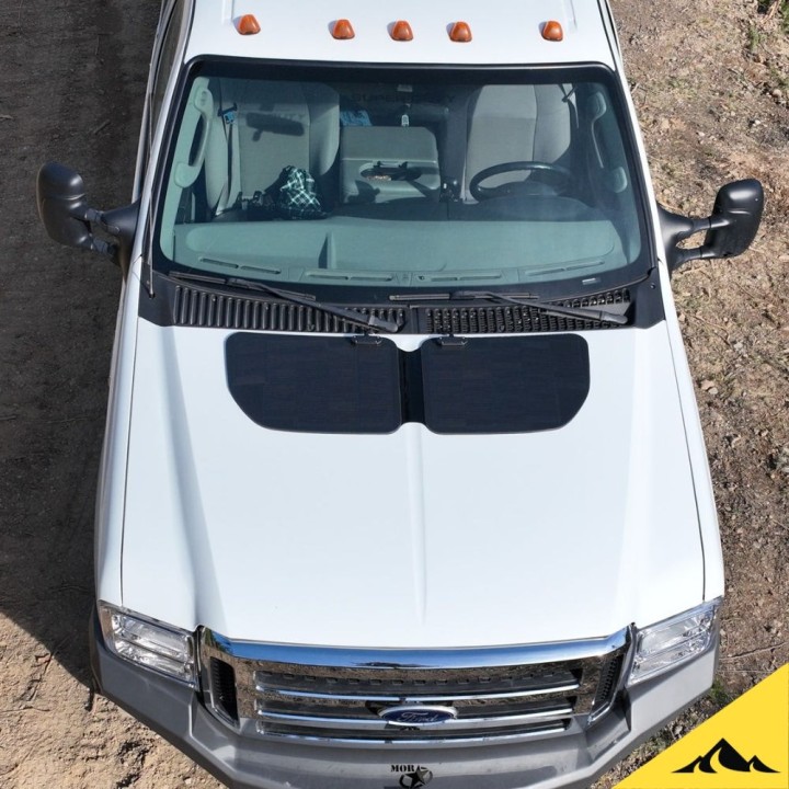 Cascadia 4x4 VSS System™ 2.0 CHF167 — Hood Solar Panel, Ford Super Duty 1999–2007 - view 5