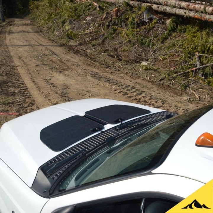 Cascadia 4x4 VSS System™ 2.0 CHF167 — Hood Solar Panel, Ford Super Duty 1999–2007 - view 6