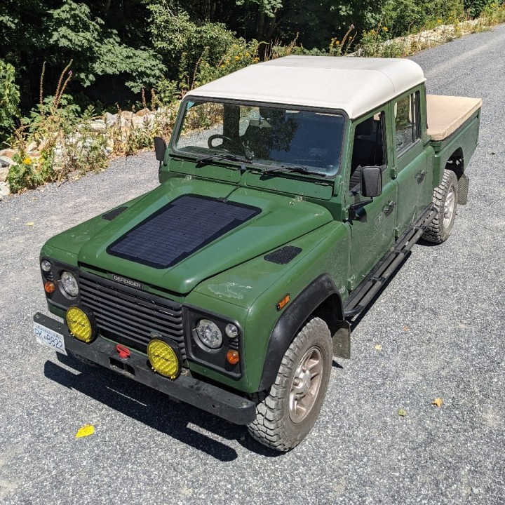 Cascadia 4x4 VSS System™ 1.0 CHF134CV — 75 W Complete Hood Solar Kit, Land Rover Defender 1983–2006 - view 5