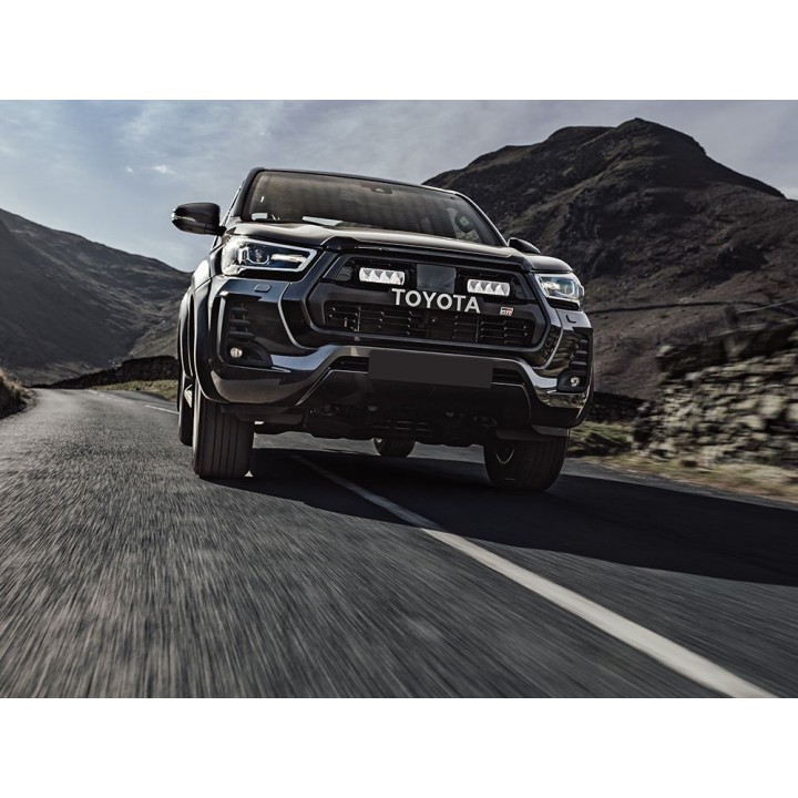 Kit of two LAZER TRIPLE-R 750 (Gen2) with factory grille mounting system - Toyota Hilux GR Sport (2022 - 2024) - view 4