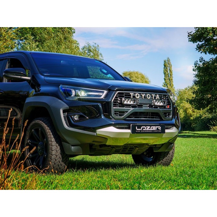 Kit of two LAZER TRIPLE-R 750 (Gen2) with factory grille mounting system - Toyota Hilux GR Sport II (2025 -)