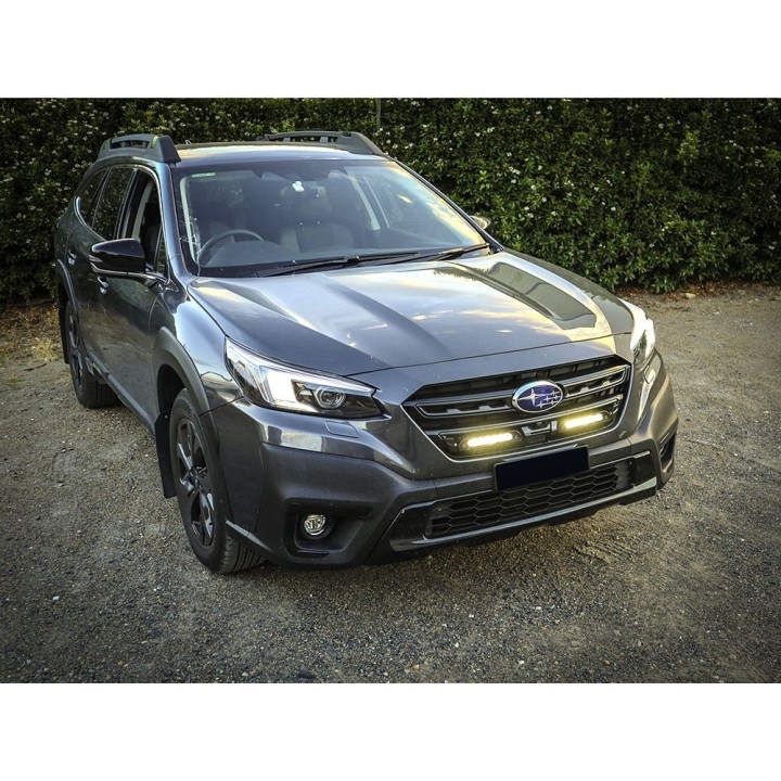 Kit of two LAZER Linear 6 with factory grille mounting system - Subaru Outback (2021 -)