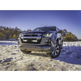 Kit of two LAZER TRIPLE-R 750 (Gen2) with factory grille mounting system - Isuzu D-Max (2021 - 2022)