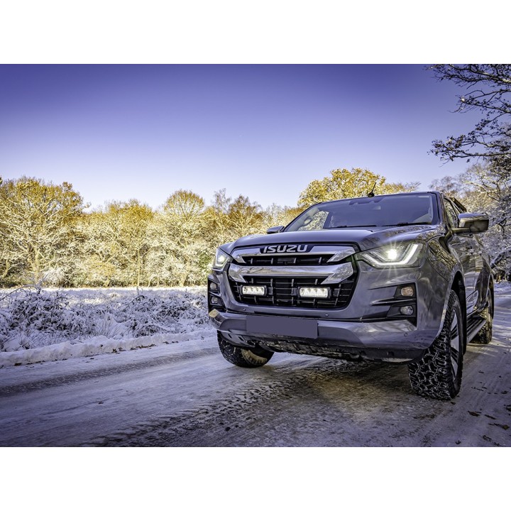 Kit of two LAZER TRIPLE-R 750 (Gen2) with factory grille mounting system - Isuzu D-Max (2021 - 2022) - view 2