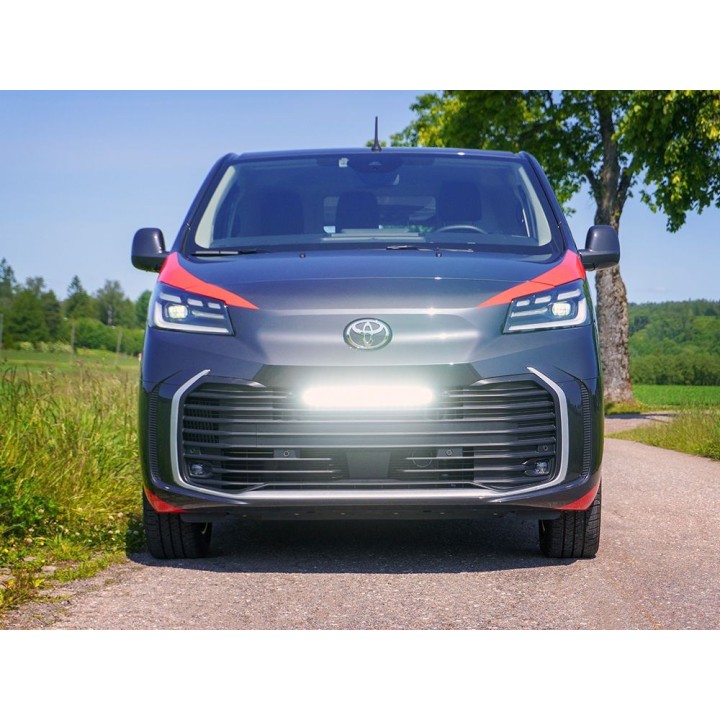 Kit with LAZER Linear-18 Elite with factory grille mounting system - Toyota Proace (2023 - ) - view 2