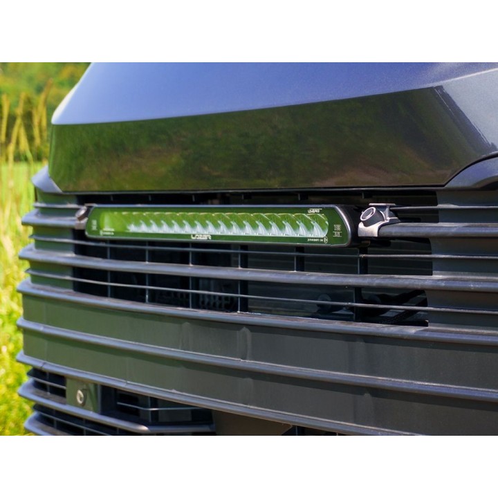 Kit with LAZER Glide with factory grille mounting system - Toyota Proace (2023 - ) - view 3