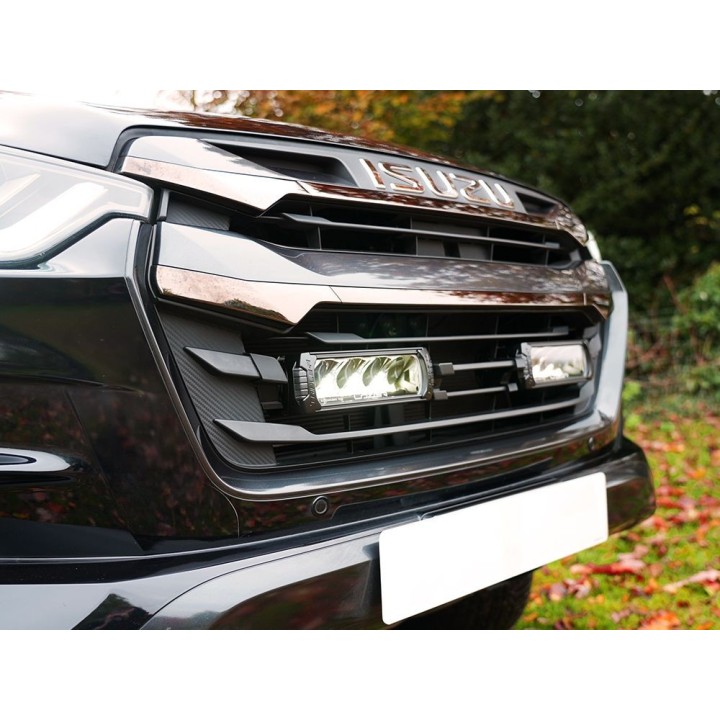 Kit of two LAZER TRIPLE-R 750 Elite (Gen2) with factory grille mounting system - Isuzu D-Max (2023 -) - view 3