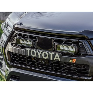 Kit of two LAZER TRIPLE-R 750 Elite (Gen2) with factory grille mounting system - Toyota Hilux GR Sport (2022 - 2024))