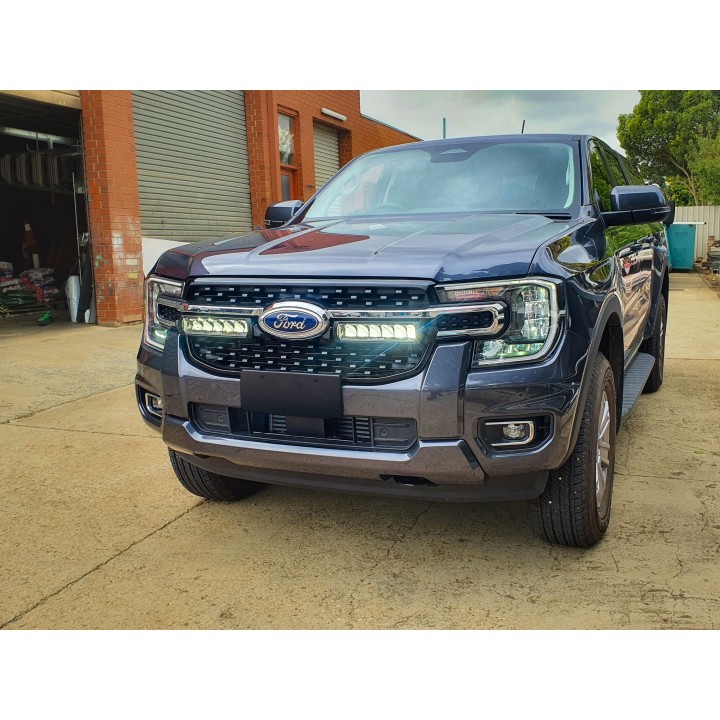 Kit of two LAZER TRIPLE-R 850 (Gen2) with factory grille mounting system – Ford Ranger Wildtrak (2023 -) / Wildtrak