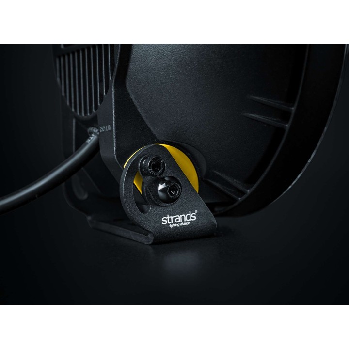 Strands IZE LED OG 9″ Driving Light 12000 lm | Szekla4x4
