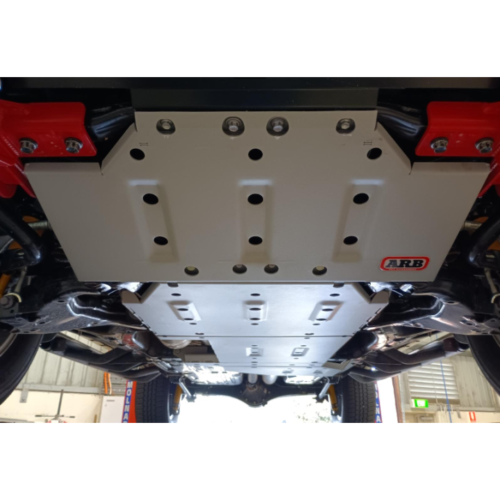 ARB steel underbody protection set - Toyota LandCruiser 300 - view 4
