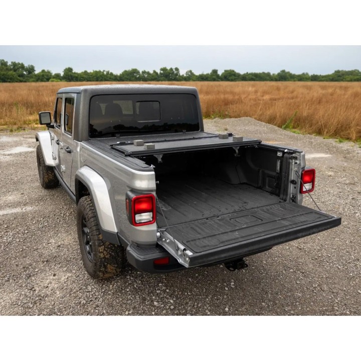 Hard tonneau cover tri-fold niski profil Rough Country