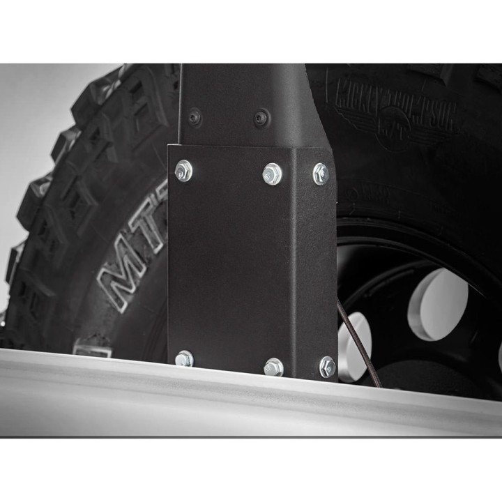 Extension mounts third brake light Rough Country | Szekla4x4