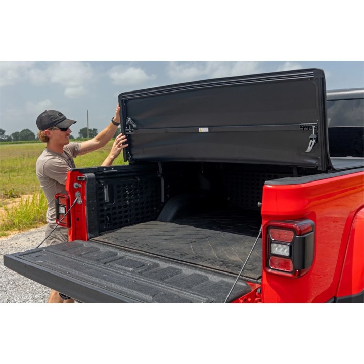 Soft tonneau cover tri-fold Rough Country | Szekla4x4