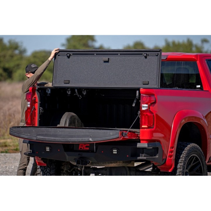 Hard tonneau cover tri-fold flip up – Szekla4x4, Warsaw