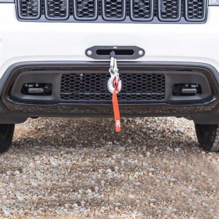 Winch mounting plate for the Grand Cherokee WK2 | Szekla4x4