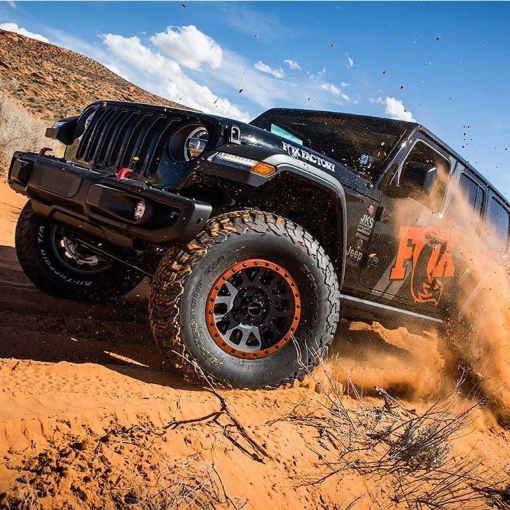 Shock absorber kit for the Wrangler JL 2 Drzwi | Szekla4x4