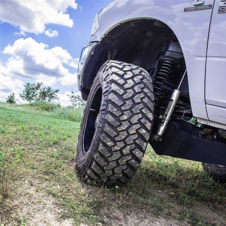 Amortyzator gazowy tył BDS NX2 Nitro Series Lift 4" - ujęcie 2
