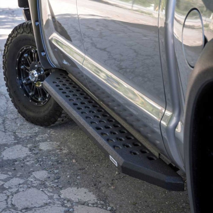 Side steps Bedliner for the Hilux Revo | Szekla4x4