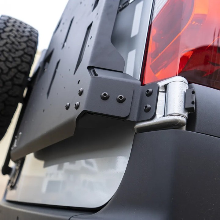 Rear door mounting plate Agile Offroad | Szekla4x4