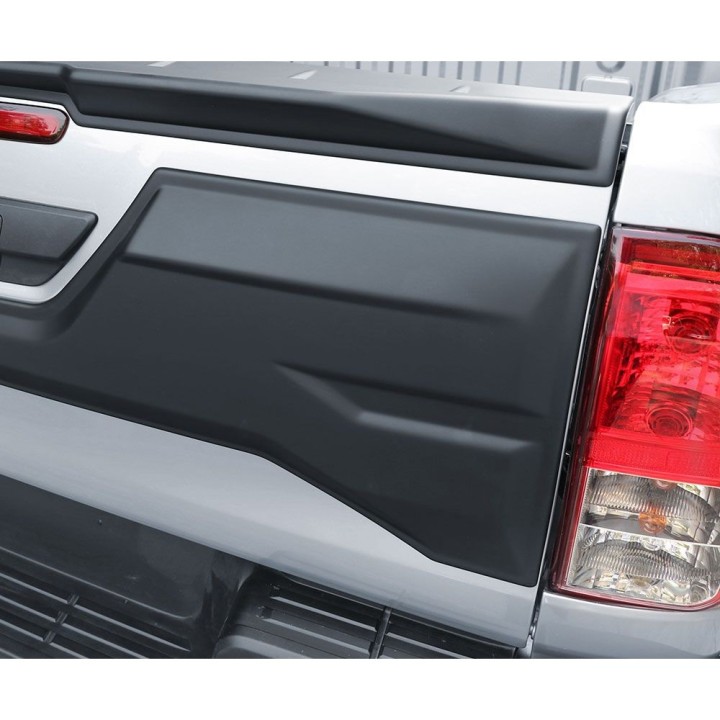 Tailgate cover for the Hilux Revo | Szekla4x4, Warsaw