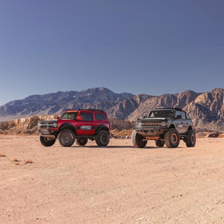 Amber LED marker light bar Husky Liners | Szekla4x4
