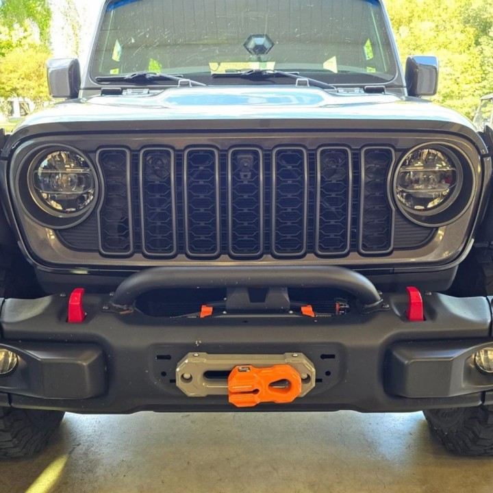 Grille with camera opening for the GLADIATOR JT | Szekla4x4