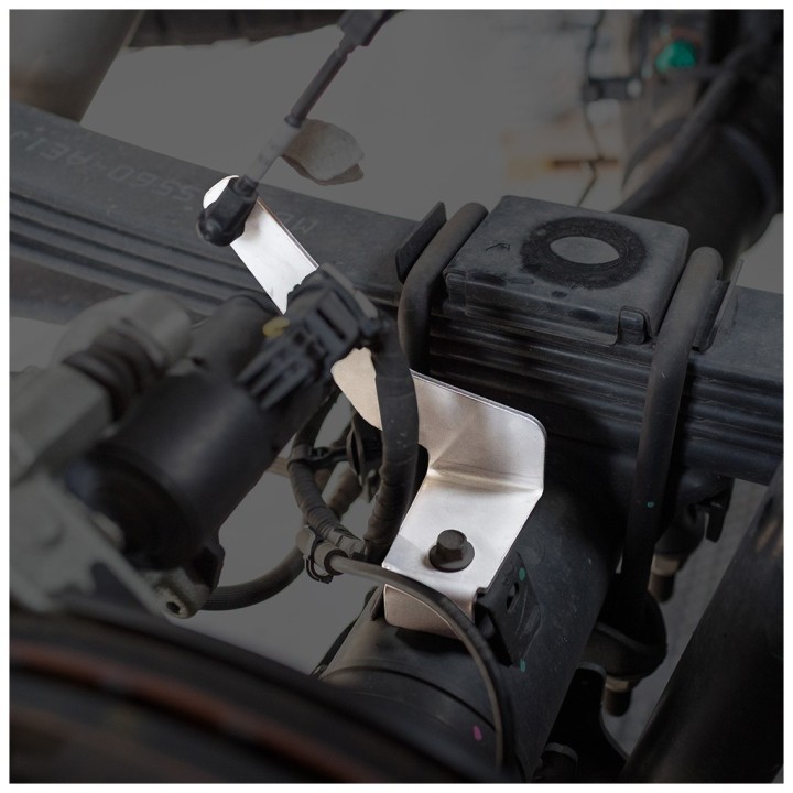 Headlight levelling sensor drop bracket – Szekla4x4, Warsaw