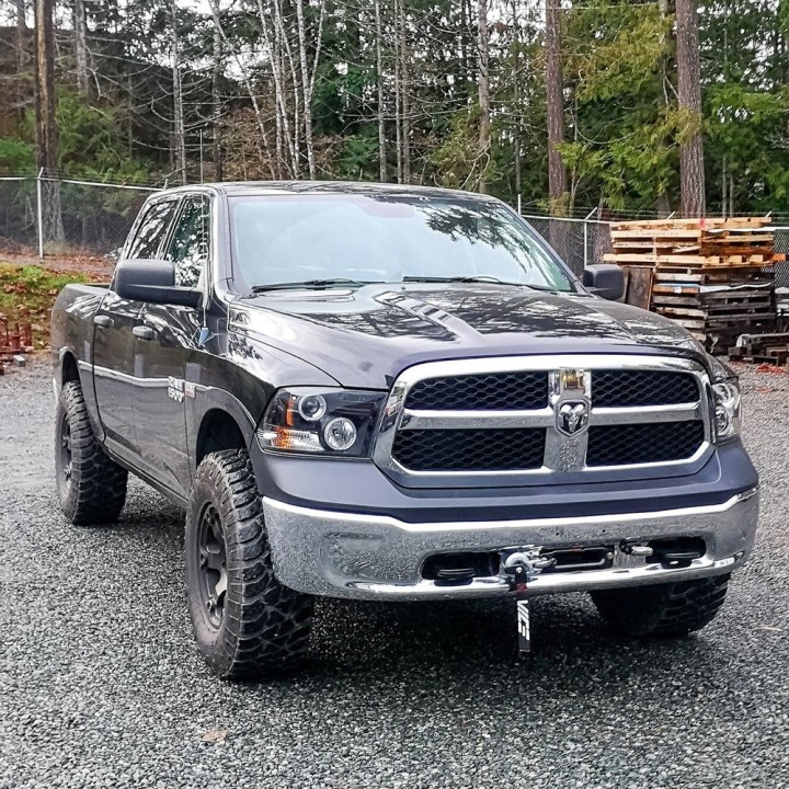 Winch mounting plate for the RAM 1500 Classic DS | Szekla4x4